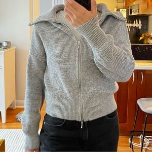 ABERCROMBIE Zip up sweater size medium